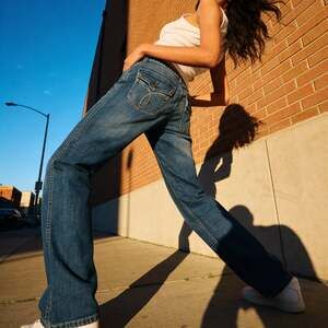 Calvin Klein Women’s Jeans Size 12 Low rise Bootcut Medium Wash Y2K